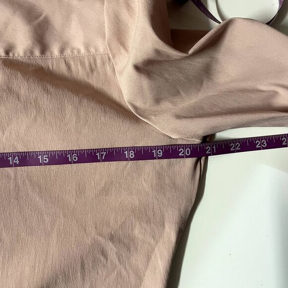 Elle Light Pink Button-Down Shirt Size M GUC - Picture 6 of 12